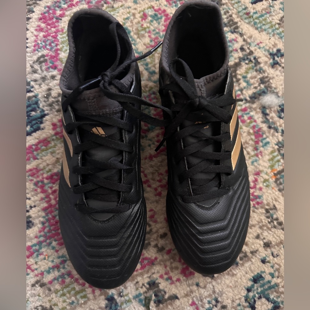 Soccer cleats